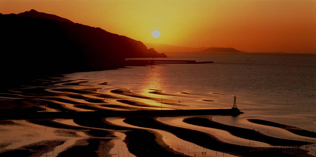 御輿来（おこしき）海岸