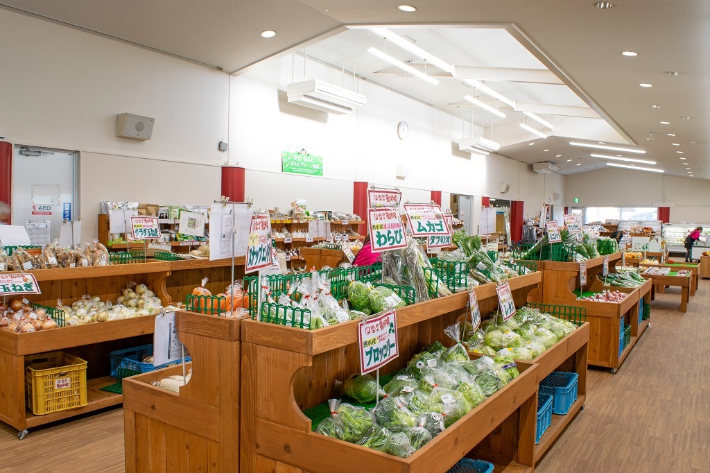 産直所の「あんずの丘」