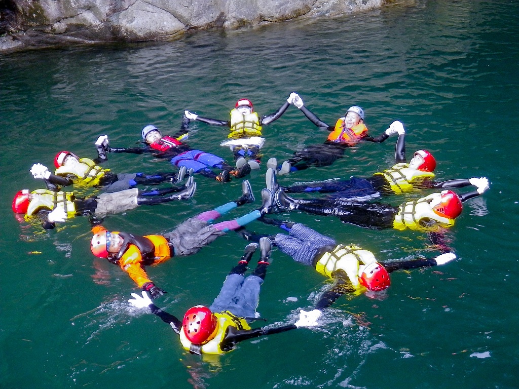 猿ケ城渓谷 キャニオニング体験