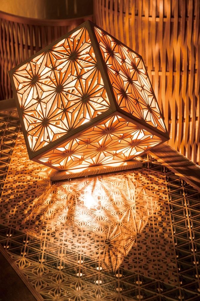 大川組子のランタン