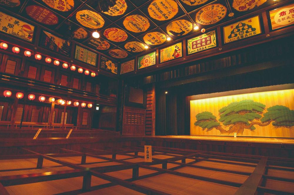 八千代座(山鹿市)