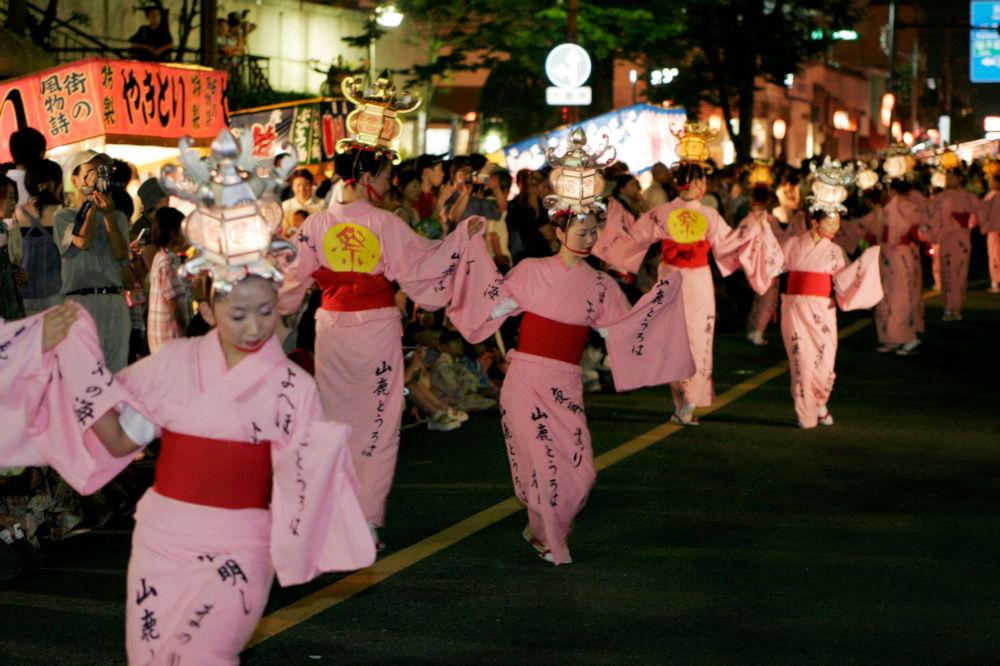 山鹿灯籠踊り(山鹿市)