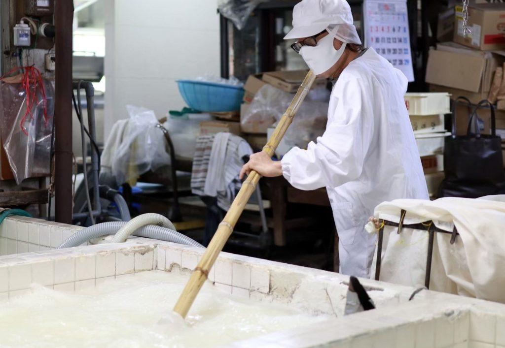 原田食品製造所　白餡作り