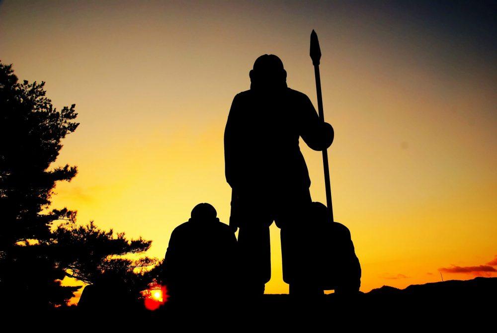 国見ケ丘展望所　瓊瓊杵尊